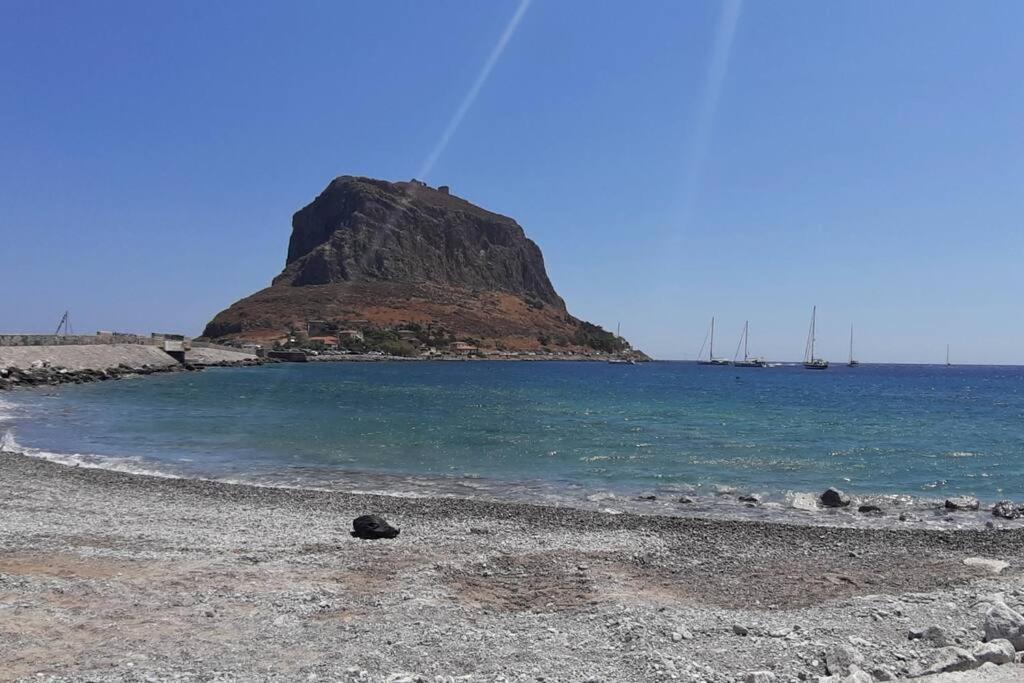 Sophie'S Traditional Hospitality Appartment Monemvasia Exterior photo